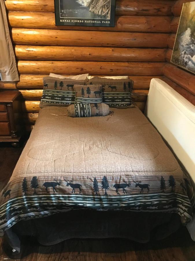 Gwin'S Lodge & Roadhouse Cooper Landing Екстер'єр фото