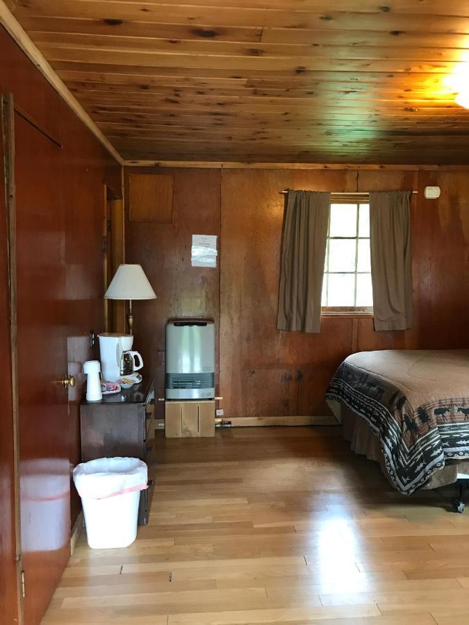 Gwin'S Lodge & Roadhouse Cooper Landing Екстер'єр фото