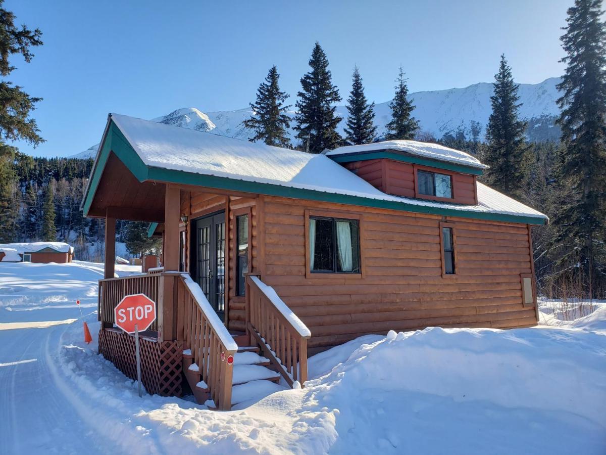 Gwin'S Lodge & Roadhouse Cooper Landing Екстер'єр фото