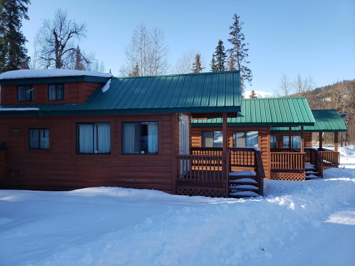 Gwin'S Lodge & Roadhouse Cooper Landing Екстер'єр фото